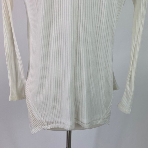🛍️3/$20 Design Lab Long Sleeve Ribbed Top - Picture 7 of 8